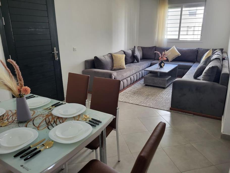 Cozy Apartment Sea And Airport Tánger Exterior foto